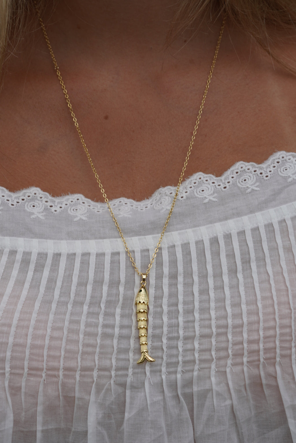 fresh catch necklace