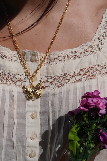the painted lady necklace
