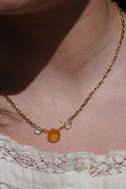 amber sky drop necklace