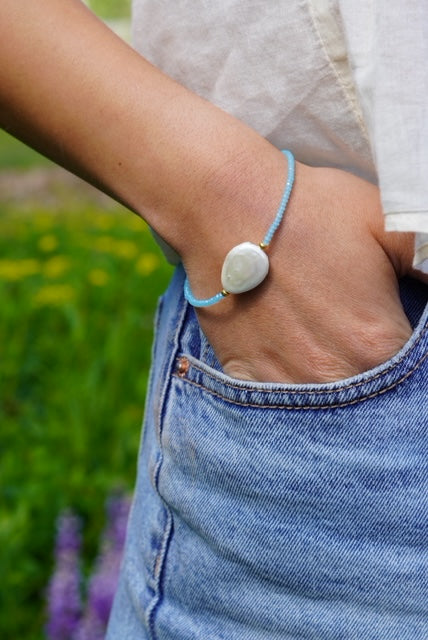 azure pearl bracelet
